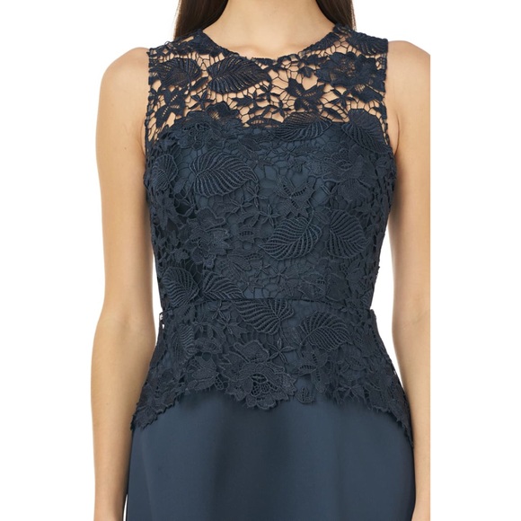CARMEN MARC VALVO INFUSION LACE PEPLUM GOWN - Picture 2 of 4